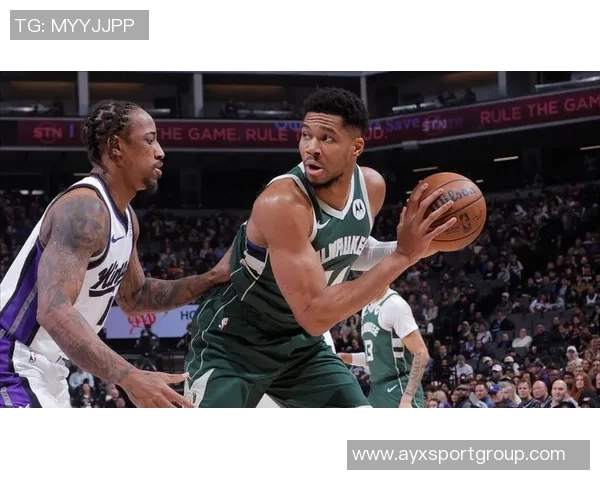 字母哥季前赛首秀表现抢眼轻松拿下13分10板3助助力球队胜利